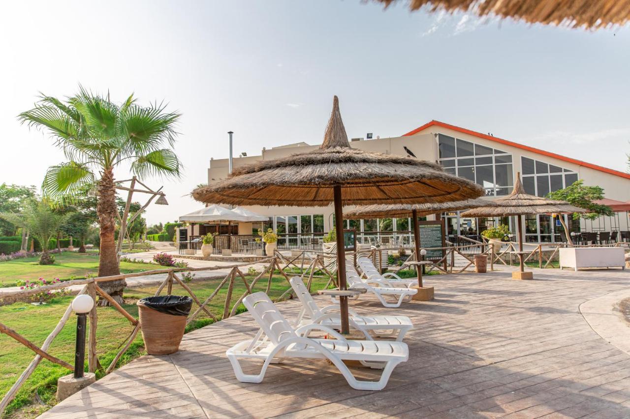 Marina Wadi Degla Hotel Ain Sukhna Exterior foto